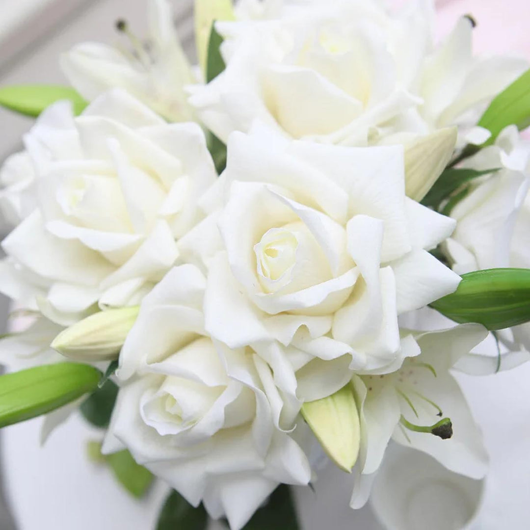 LUXURY LILIES AND ROSES - IVORY WHITE - SILVER BADGE - NAVY BOX