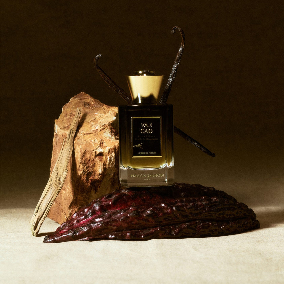 MAISON JANNOBI Van Cao