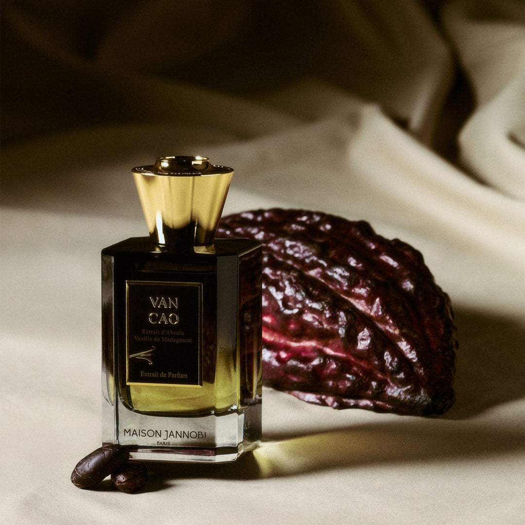 MAISON JANNOBI Van Cao