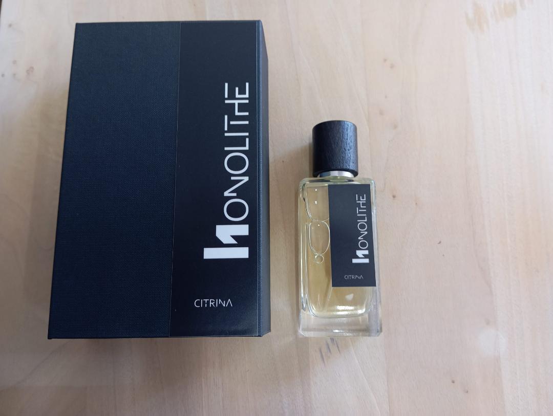MONOLITHE  CITRINA