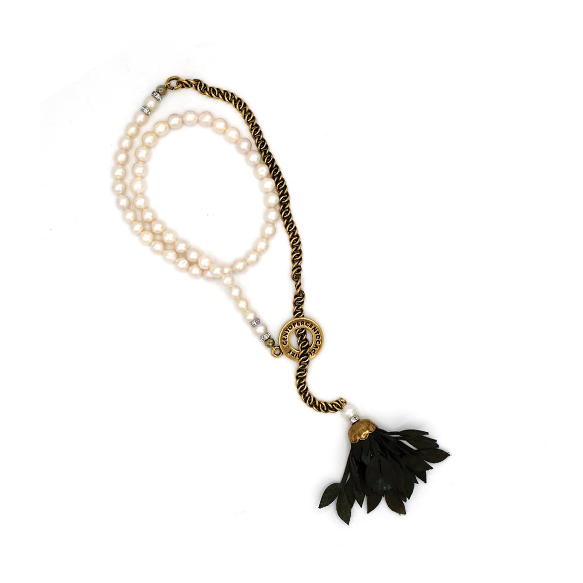 CENTOPERCENTO CACHEMIRE Long necklace with white pearls and leaf 